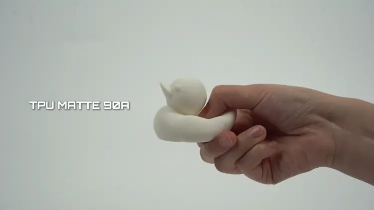 柔軟さを超える機能性——TPU MATTE 90A &amp